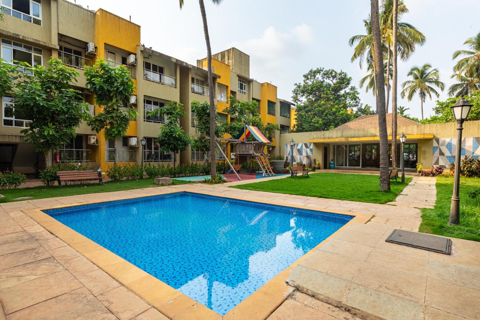 Golden Waves Holidays 3*
