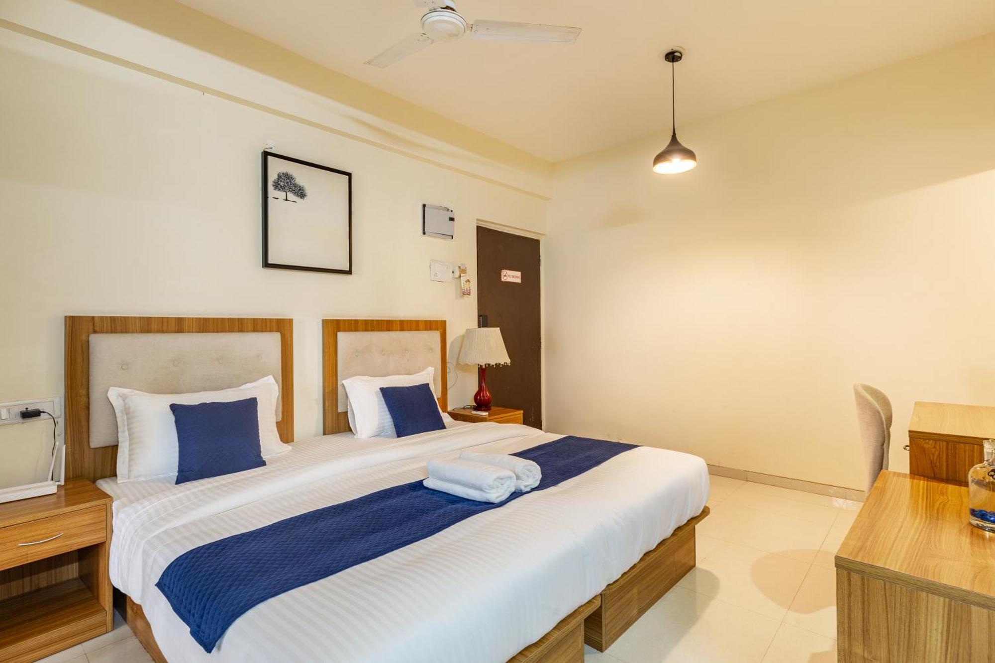 Golden Waves Holidays Anjuna